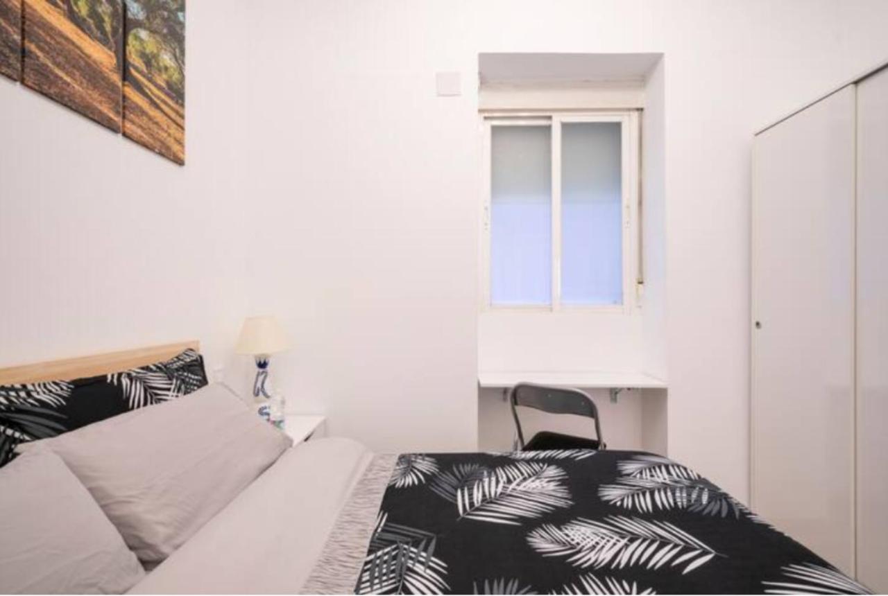 Bedroom Madrid City Center Екстериор снимка