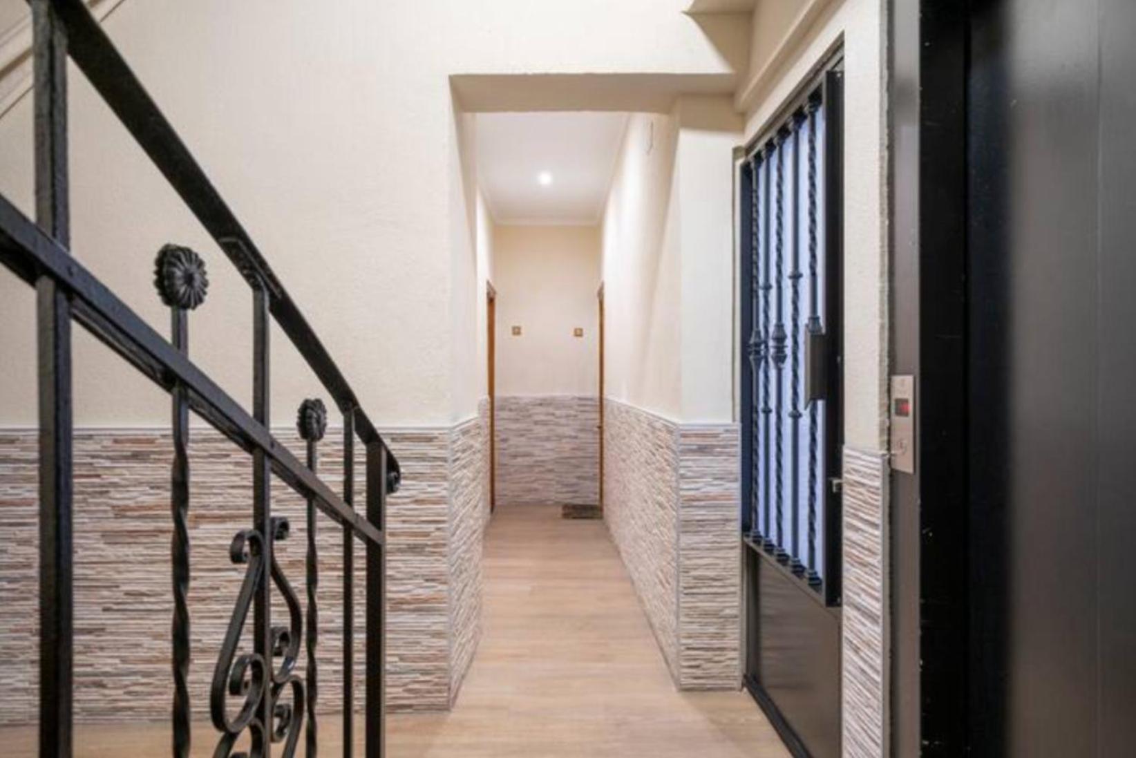 Bedroom Madrid City Center Екстериор снимка